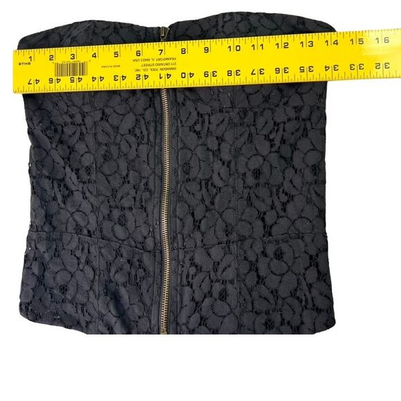 Full Tilt Bustier Top M Padded Bra Lace Overlay Front Zip Strapless Smocked Back - Picture 4 of 9